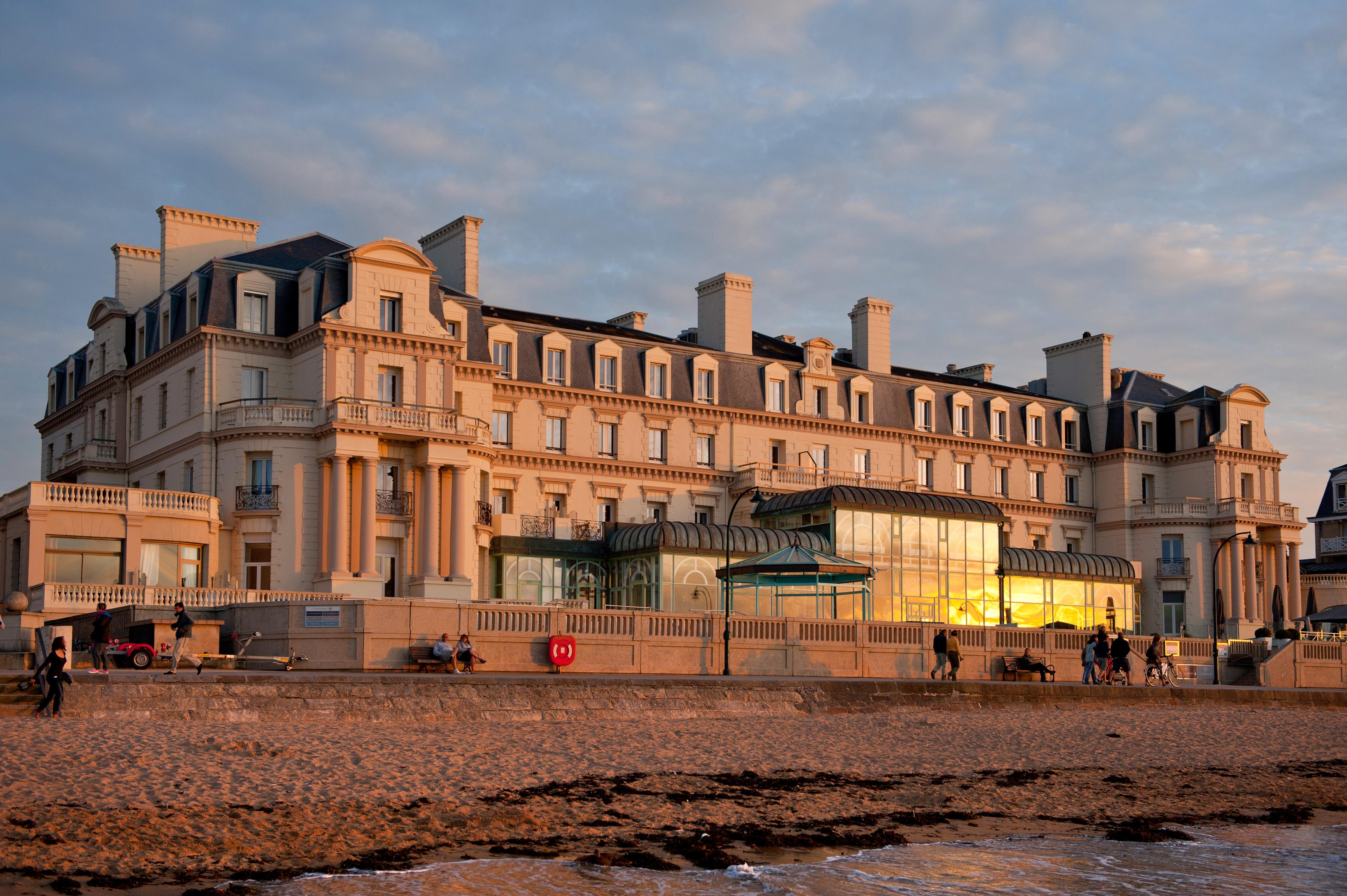 Grand Hotel Des Thermes Saint-Malo Kültér fotó